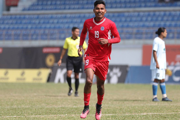 पुलिसको फराकिलो जित